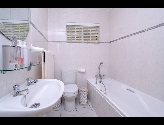 3 BEDROOM DUPLEX FOR SALE IN BROMHOF